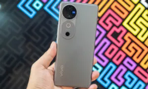 Vivo V40 5G - smartphone dòng V đầu tiên có ống kính Zeiss