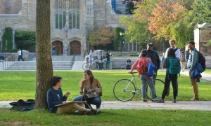 Mỹ có thể dừng phỏng vấn visa du học