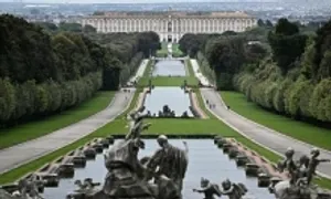 Bị bắt vì hút trộm nước từ cung điện hoàng gia Italy